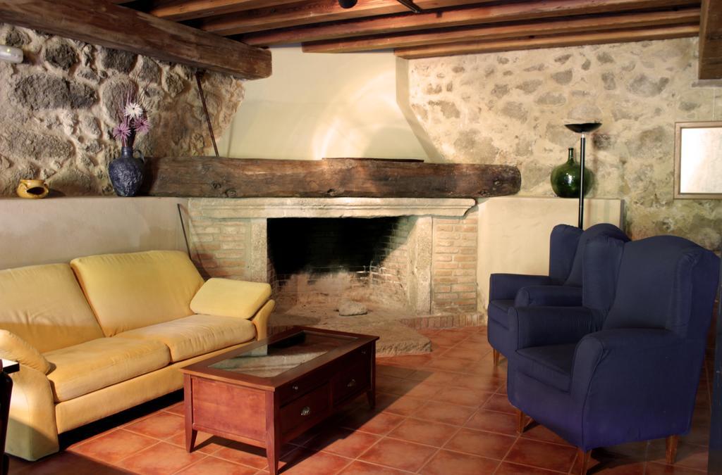 Albergue Turistico Via De La Plata Banos De Montemayor Luaran gambar