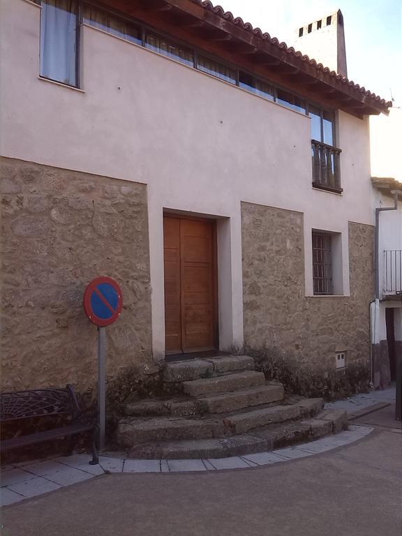 Albergue Turistico Via De La Plata Banos De Montemayor Luaran gambar